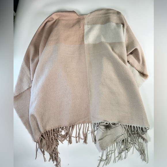Soia & Kyo cozy acrylic wrap scarfigan fringe colorblock layering OS - Picture 7 of 10